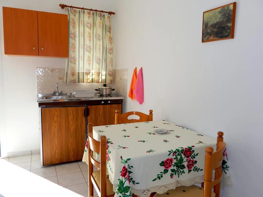 Apartment Irene Studios Kefalonia Karavomylos