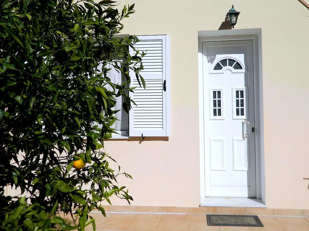 Apartment Irene Studios Kefalonia Karavomylos